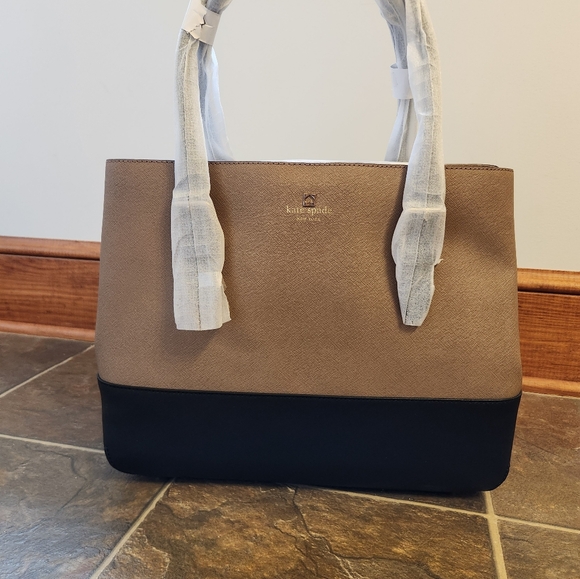 Kate Spade NY Cove Street Color Block dune/black Purse NWT - Picture 13 of 13